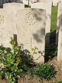 Bethune Town Cemetery - Kelly, J