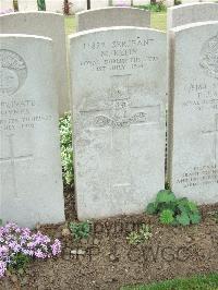 Bethune Town Cemetery - Kelly, M