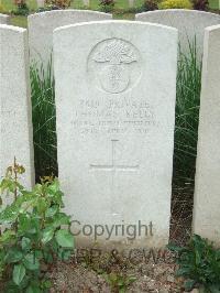 Bethune Town Cemetery - Kelly, Thomas