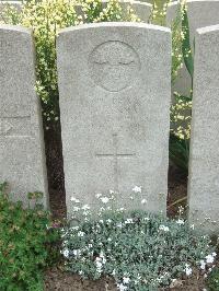 Bethune Town Cemetery - Kenna, P