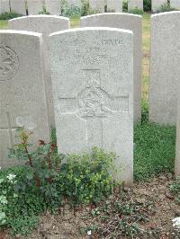 Bethune Town Cemetery - Kerns, Edward