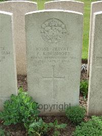 Bethune Town Cemetery - Kingsmore, P