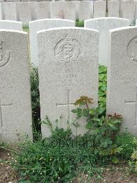 Bethune Town Cemetery - Kirk, E