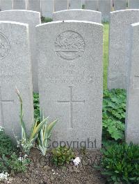 Bethune Town Cemetery - Knight, J
