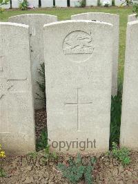 Bethune Town Cemetery - Knowles, John