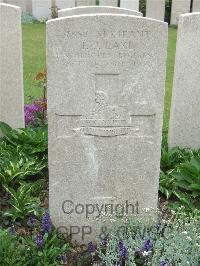 Bethune Town Cemetery - Lake, Thomas James