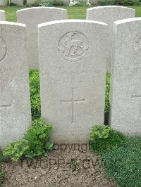 Bethune Town Cemetery - Lamble, Robert Reginald