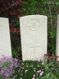Bethune Town Cemetery - Latham, Herbert Stanley