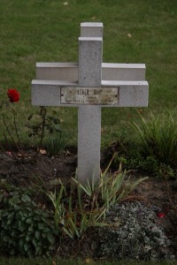 Bethune Town Cemetery - Leger, Rene