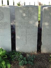 Bethune Town Cemetery - Levy, C D