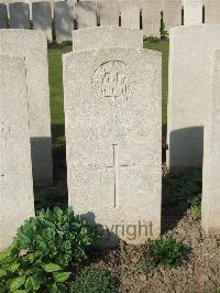 Bethune Town Cemetery - Lincoln, J G