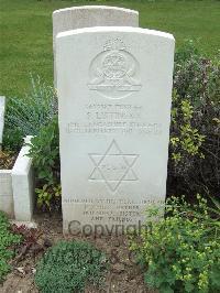 Bethune Town Cemetery - Listinsky, Saul