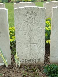 Bethune Town Cemetery - Longhurst, William Sidney