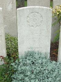 Bethune Town Cemetery - Lynch, John