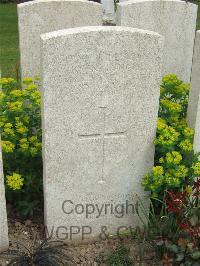 Bethune Town Cemetery - Lynch, John