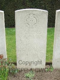 Bethune Town Cemetery - MacCabe, Robert Maxwell