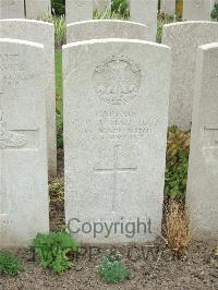 Bethune Town Cemetery - MacLeod, George Charles Sholto
