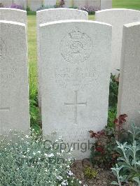 Bethune Town Cemetery - MacEy, Ernest