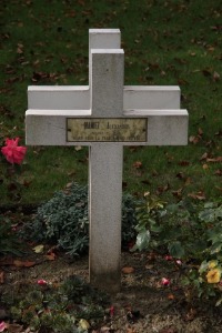 Bethune Town Cemetery - Maniez, Alexandre