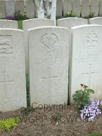 Bethune Town Cemetery - Marden, John