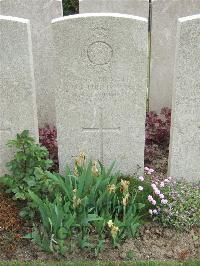 Bethune Town Cemetery - Martin, George Phillip