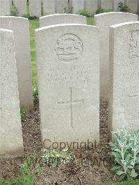 Bethune Town Cemetery - Matthews, Harold Arthur