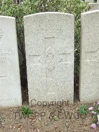 Bethune Town Cemetery - Maule, J