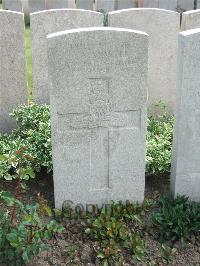 Bethune Town Cemetery - Maxwell, Tom