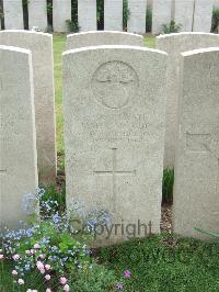 Bethune Town Cemetery - McCue, James