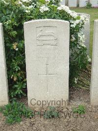 Bethune Town Cemetery - McDonald, G