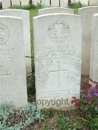 Bethune Town Cemetery - McDougall, James