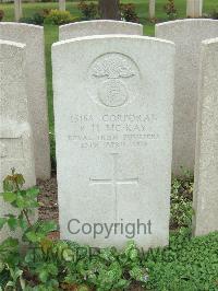 Bethune Town Cemetery - McKay, P H