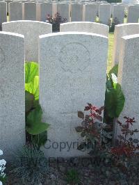 Bethune Town Cemetery - McKechnie, R