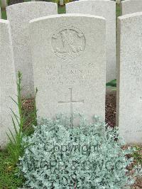 Bethune Town Cemetery - McKenzie, William