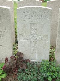 Bethune Town Cemetery - McLoughlin, G