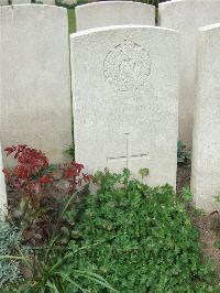 Bethune Town Cemetery - McNicol, David Douglas