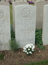 Bethune Town Cemetery - Mearns, W