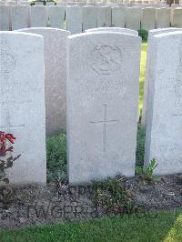 Bethune Town Cemetery - Medhurst, Albert