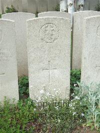 Bethune Town Cemetery - Messenger, Edward