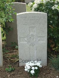 Bethune Town Cemetery - Miller, W Kidd