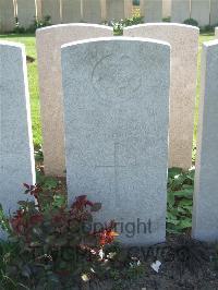Bethune Town Cemetery - Mills, George