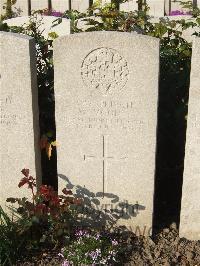 Bethune Town Cemetery - Mooney, William
