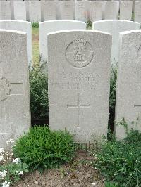 Bethune Town Cemetery - Morris, Thomas Cuthbert
