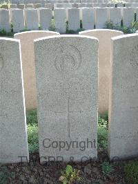 Bethune Town Cemetery - Moss, J H