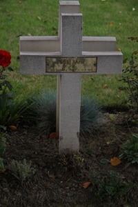 Bethune Town Cemetery - Mourier, Pierre