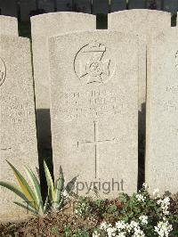 Bethune Town Cemetery - Mummery, Percy Charles