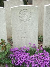 Bethune Town Cemetery - Murdoch, Richard Russell