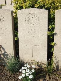 Bethune Town Cemetery - Murray, J