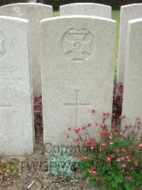 Bethune Town Cemetery - Nash, Thomas James
