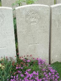 Bethune Town Cemetery - Newcomb, Frank Henry